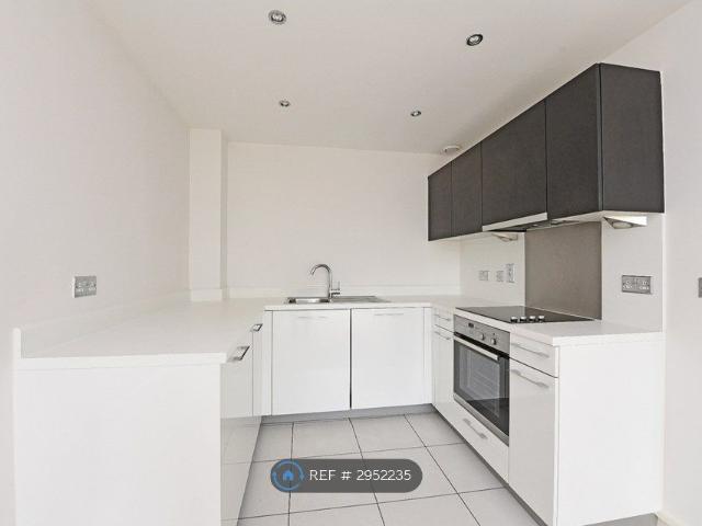 Apartment for rent in The Image, Pouchen End