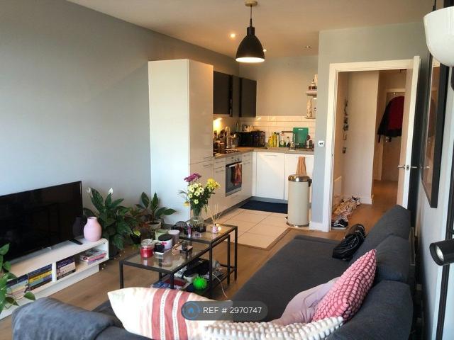 Apartment for rent in The Image, Pouchen End
