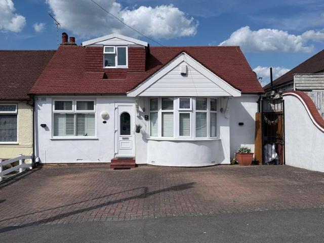 House for rent in London Borough of Redbridge, Greater London