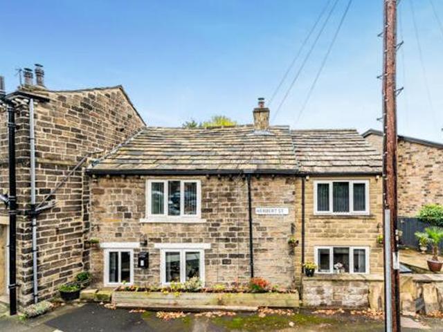 House for sale in Priestthorpe, Crossflatts