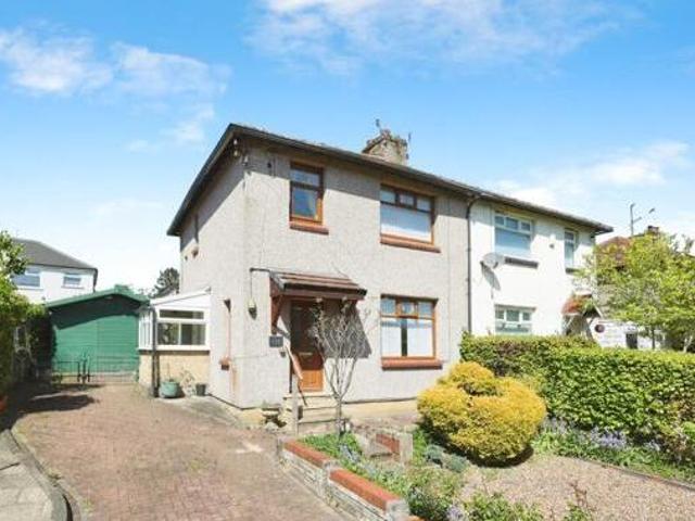 House for sale in Cottingley, West Yorkshire