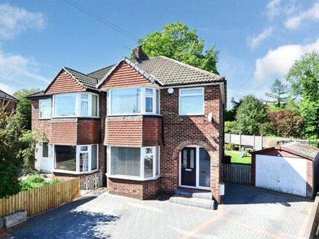 House for sale in Cottingley, West Yorkshire