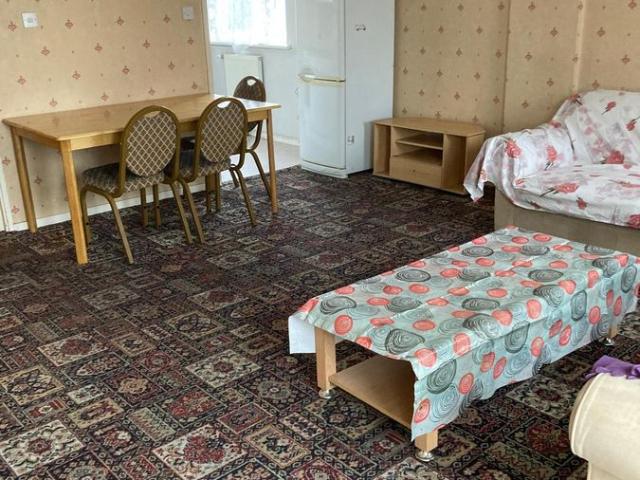 Room for rent in London Borough of Hounslow, Hanworth