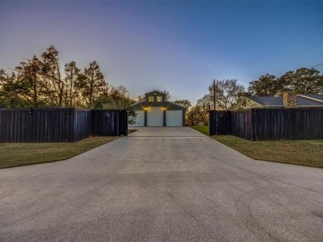 House for sale in Gordonville, Texas