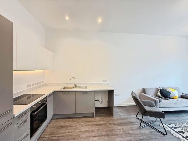 Apartment for rent in Burnden, Lee Bank