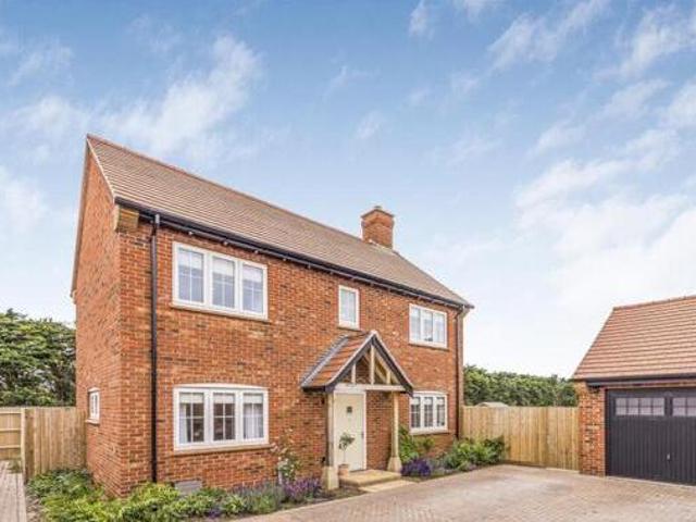 House for sale in Spring Vale, Hampshire