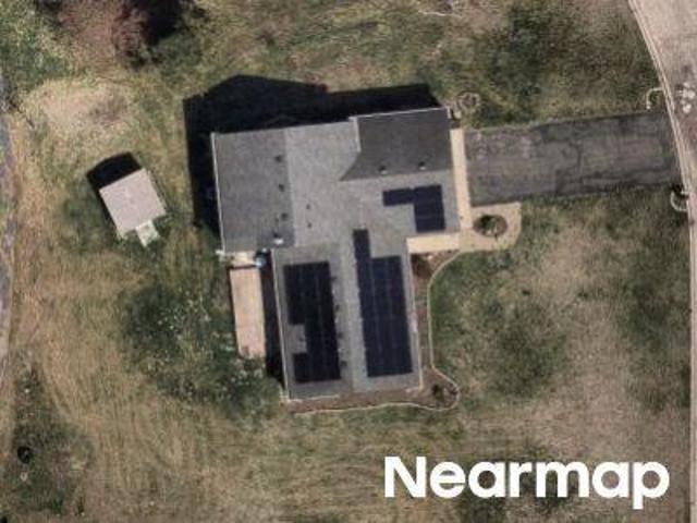 House for sale in Mchenry, Illinois