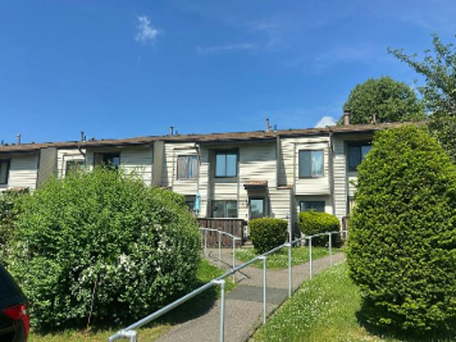 Condo for sale in Newington, Connecticut