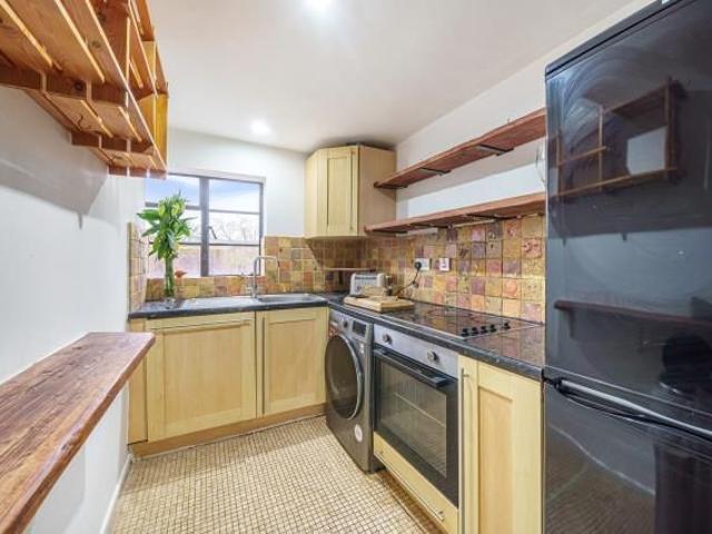 Apartment for rent in Berrick Salome, Oxfordshire