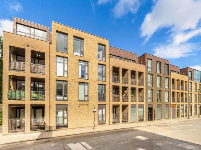 House for rent in London Borough of Lewisham, Brockley