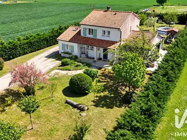 Maison vente à Coulgens, Charente