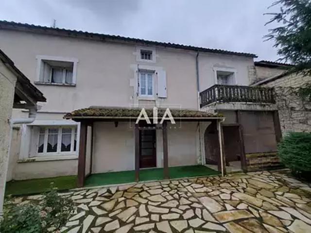 Maison vente à Confolens, Coulonges