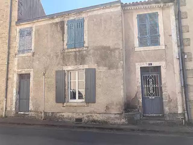 Maison vente à Coulonges-sur-l'Autize, Deux-Sèvres