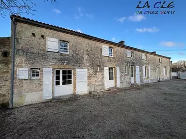 Maison location à Parthenay, Coulonges-sur-l'autize