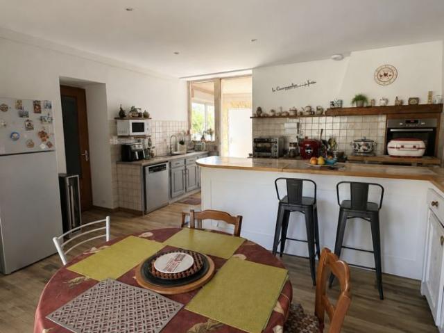 Maison vente à Coulonges-sur-l'Autize, Deux-Sèvres