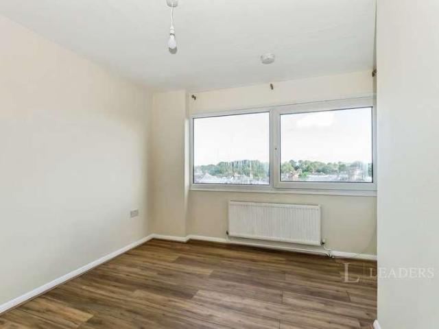 Townhouse for rent in London Borough of Croydon, Greater London