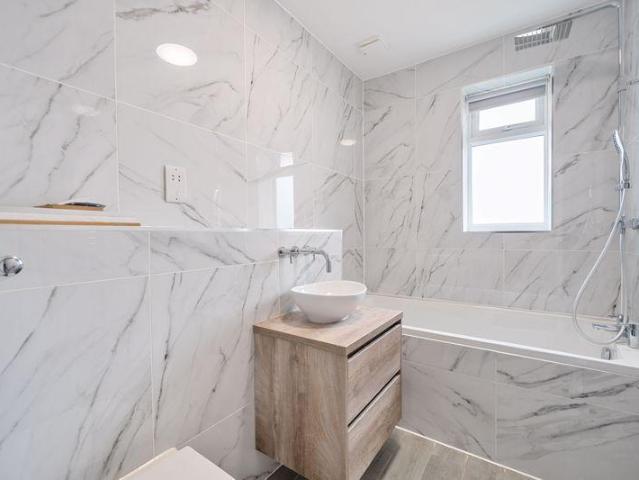 Apartment for rent in London Borough of Croydon, Greater London