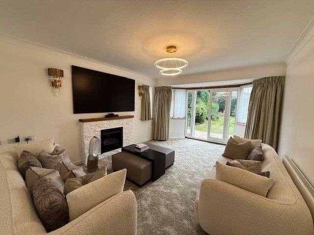 House for rent in London Borough of Croydon, Greater London