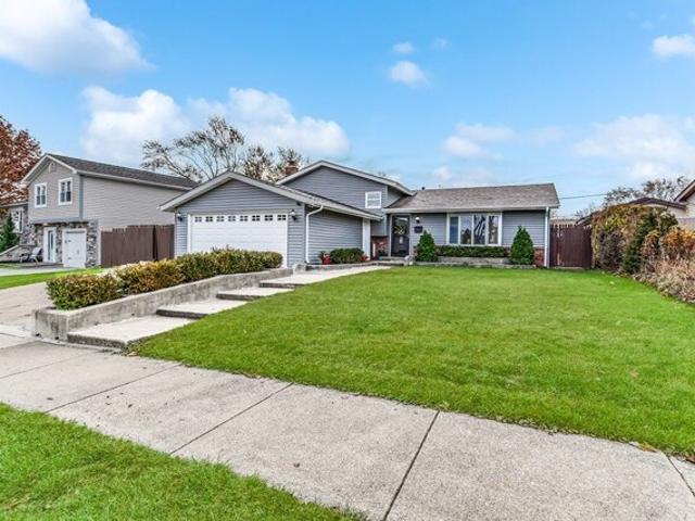 House for sale in Oak Forest, Illinois