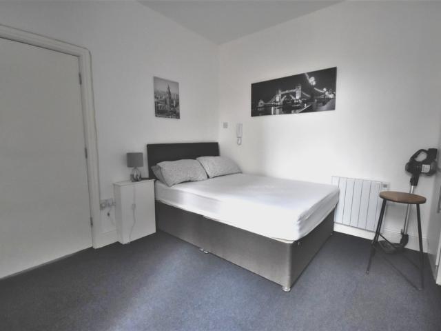 House for rent in Daimler Green, Coventry
