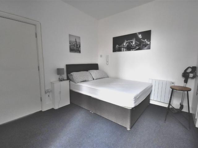 Studio for rent in Daimler Green, Coventry