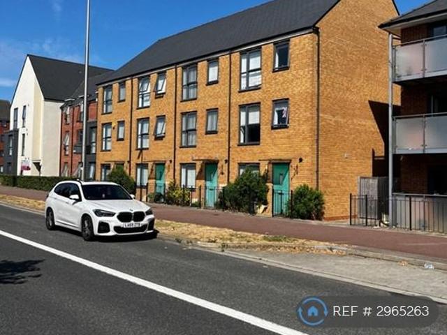 House for rent in Brooklands, Milton Keynes