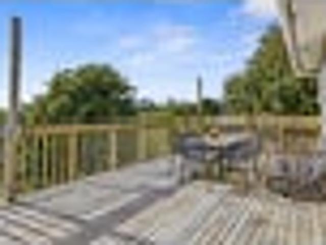 House for sale in Waitakere