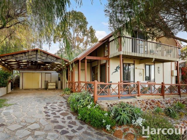 House for sale in Preston Beach