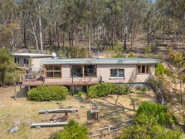 Cottage for sale in Armidale, Armidale Regional Council