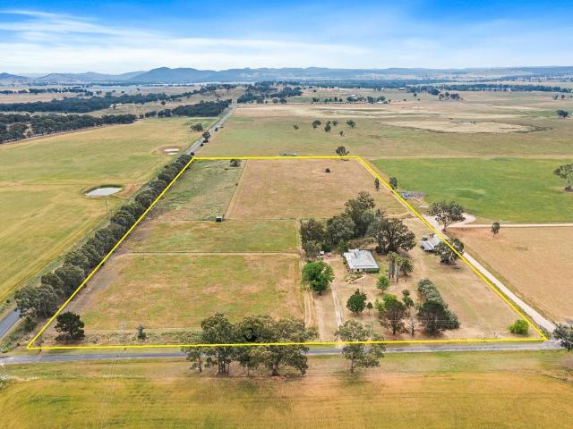Cottage for sale in Gulgong, New South Wales