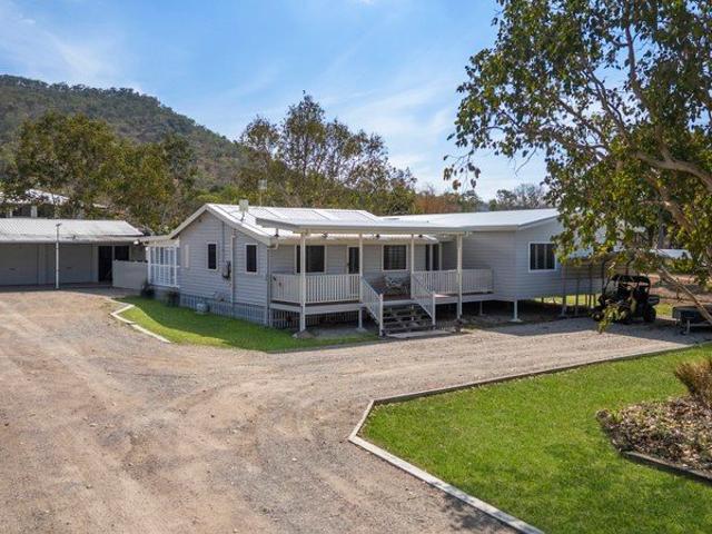 House for sale in Alligator Creek, Townsville City