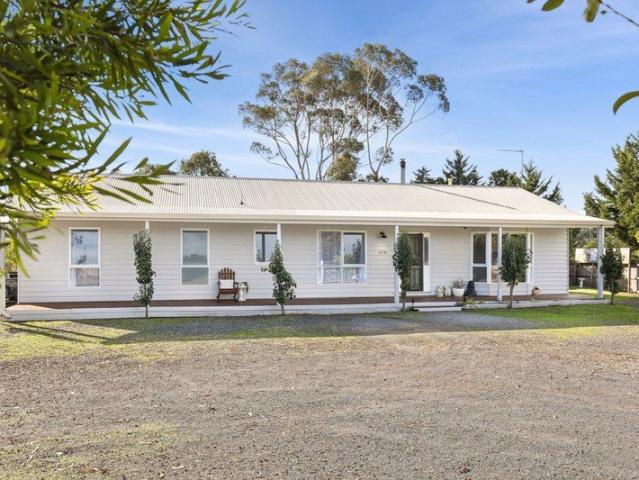 House for sale in Leopold, Victoria