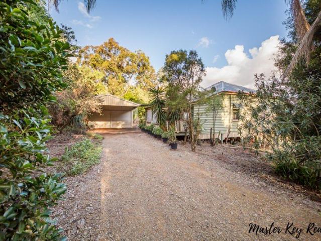 Cottage for sale in Oakdale, Queensland