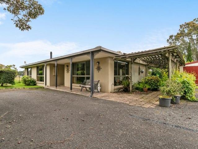 House for sale in Hazelwood North, Victoria
