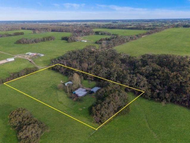 House for sale in Naringal East, Shire of Moyne