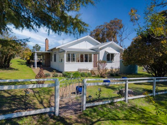 Cottage for sale in Uralla Shire Council, New South Wales