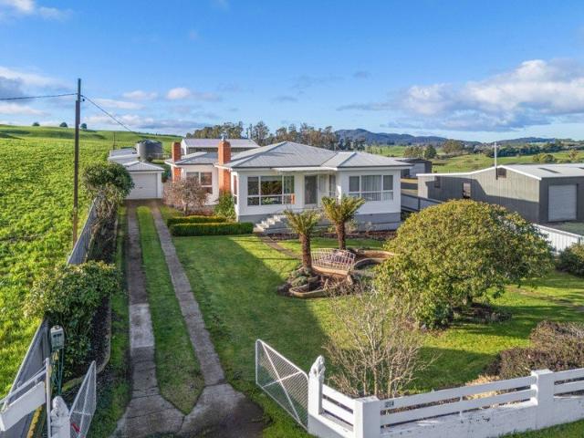 Cottage for sale in Sheffield, Tasmania