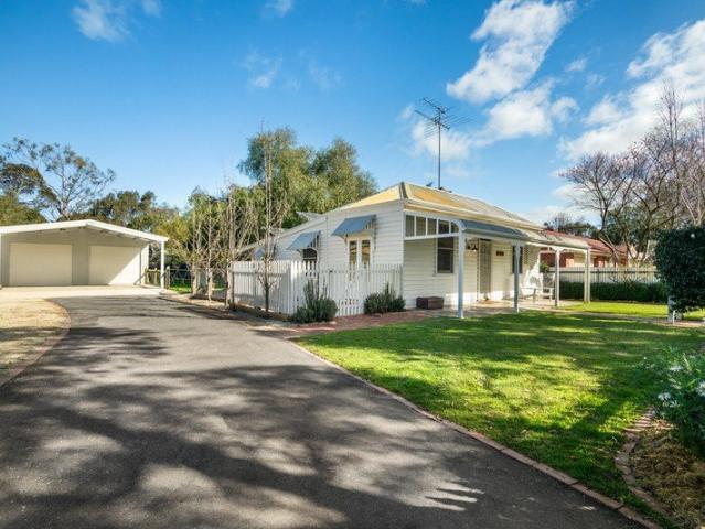 House for sale in Inverleigh, Golden Plains Shire