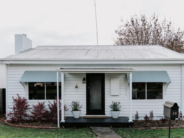 House for sale in Coleraine, Victoria