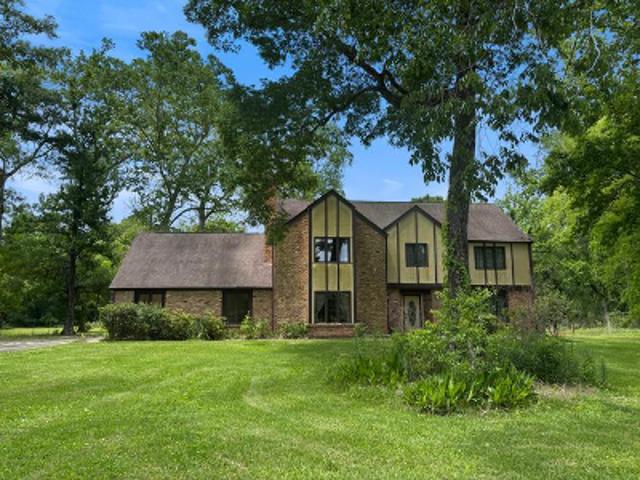 House for sale in Gonzales, Ascension Parish