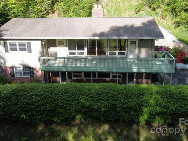 House for sale in Maggie Valley