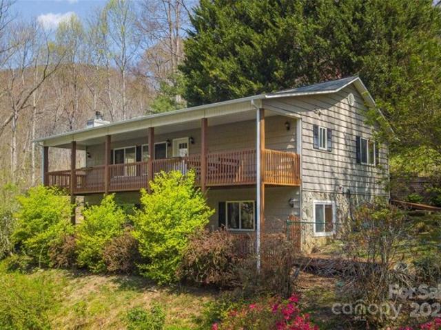 House for sale in Maggie Valley
