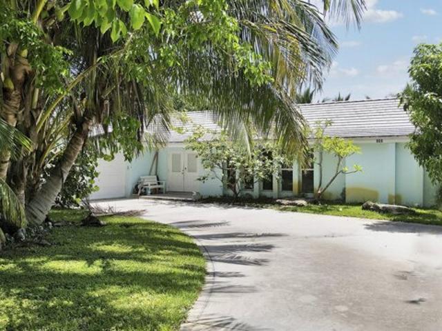 House for sale in North Palm Beach