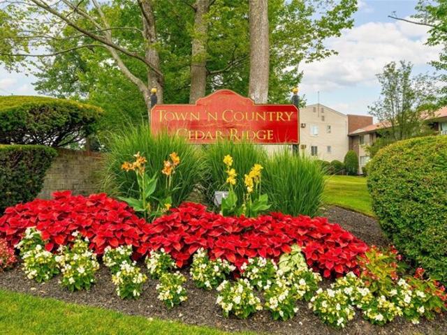 Condo for sale in Pomona
