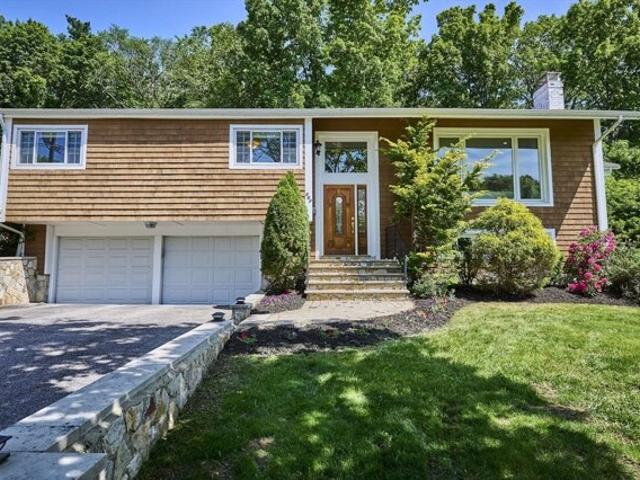 House for sale in Newton