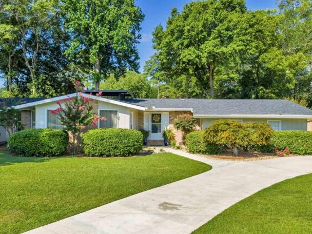 House for sale in Perry