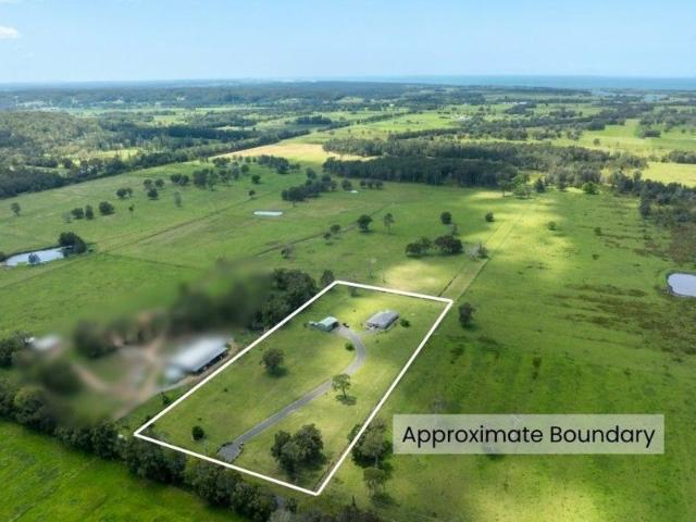 House for sale in Oxley Island, New South Wales