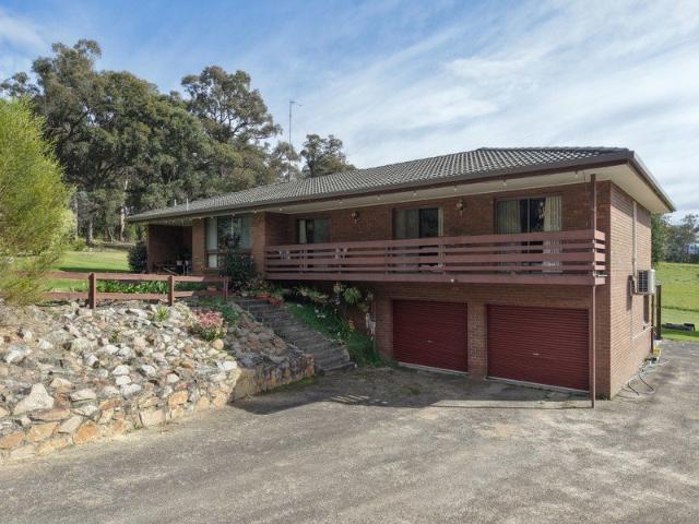 House for sale in Wy Yung, Victoria