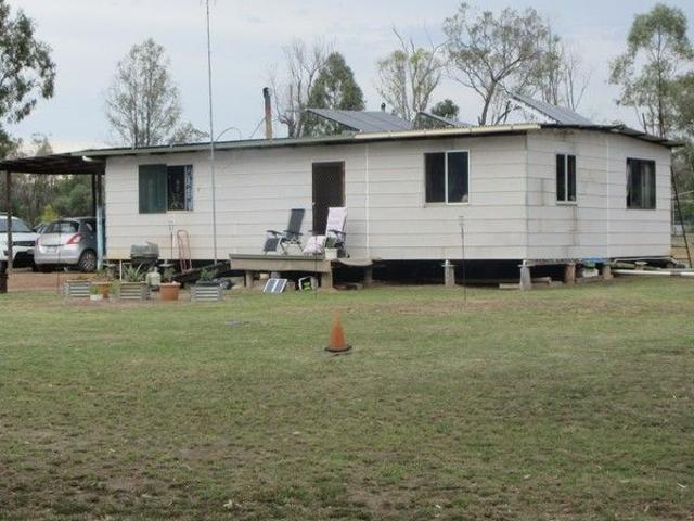Cottage for sale in Tara, Queensland