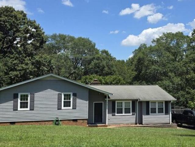 House for sale in Pelzer